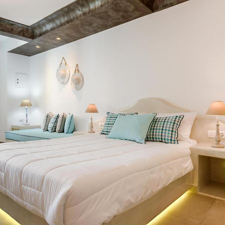 B Suites Fira  Ngoại thất bức ảnh