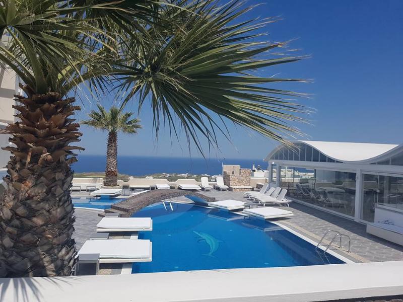 B Suites Fira  Ngoại thất bức ảnh